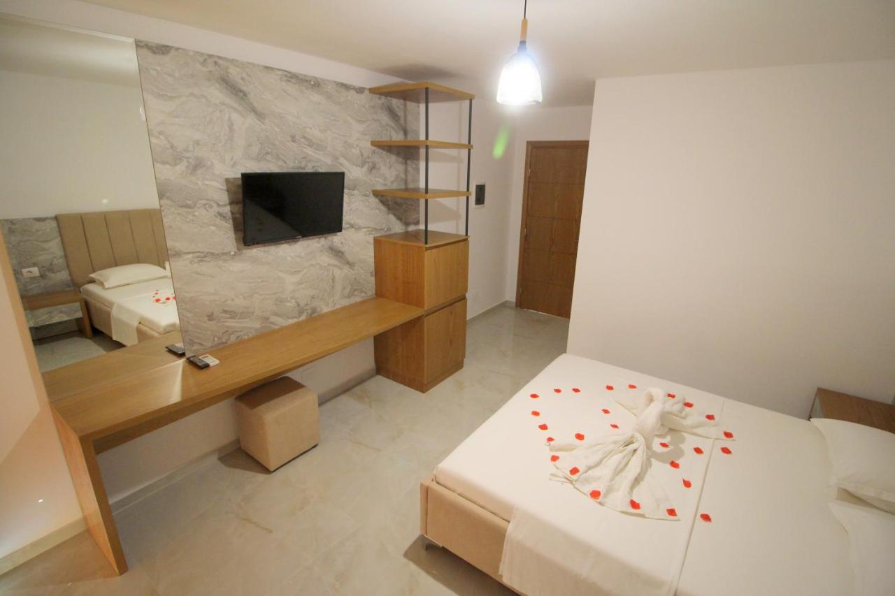 Hotel Four Islands クサミル エクステリア 写真
