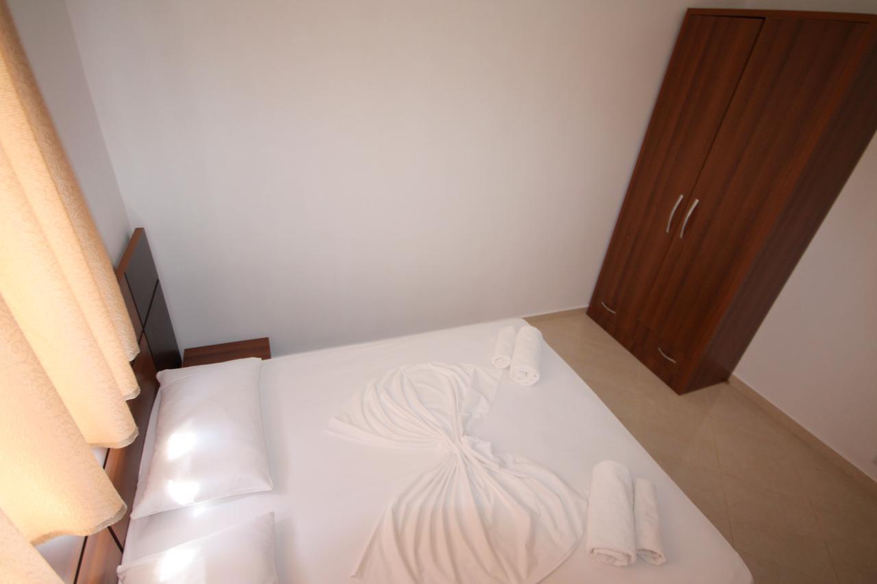 Hotel Four Islands クサミル エクステリア 写真